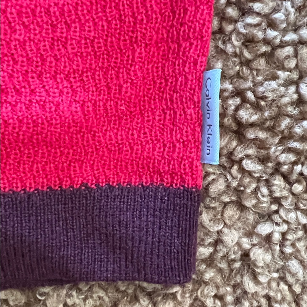 Calvin Klein Red Crewneck Sweater with Dark Trim - Picture 3 of 6